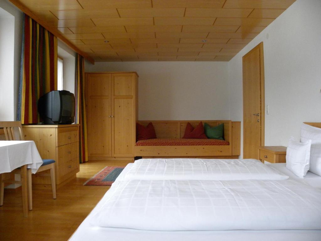Ferienhaus Bergland Біцау Номер фото